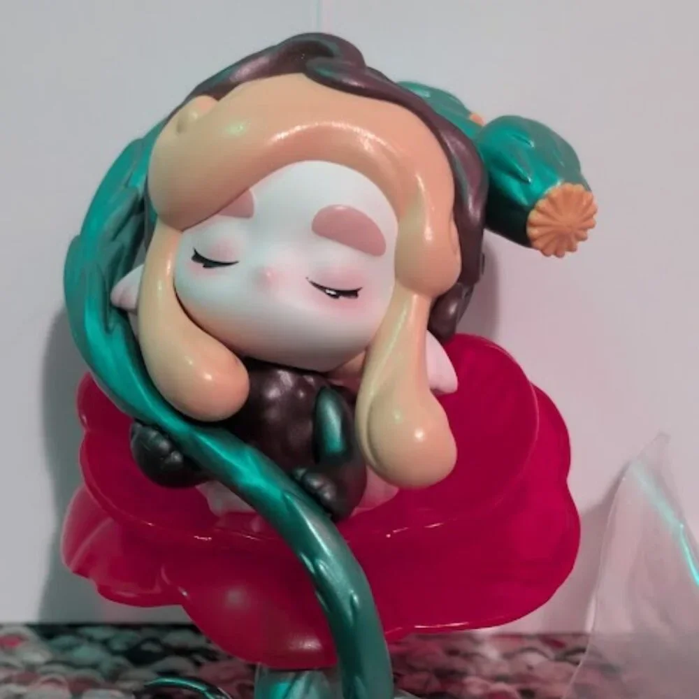 Pop Mart Chaka Luminous Reverie "Spinning" - Picture 7 of 7